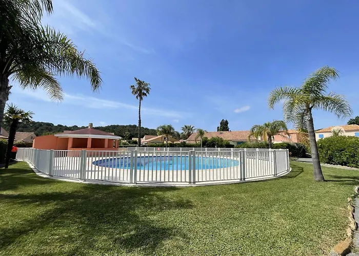 Holiday home Maison Calme Au Lavandou Avec Climatisation - Fr-1-308-143 *