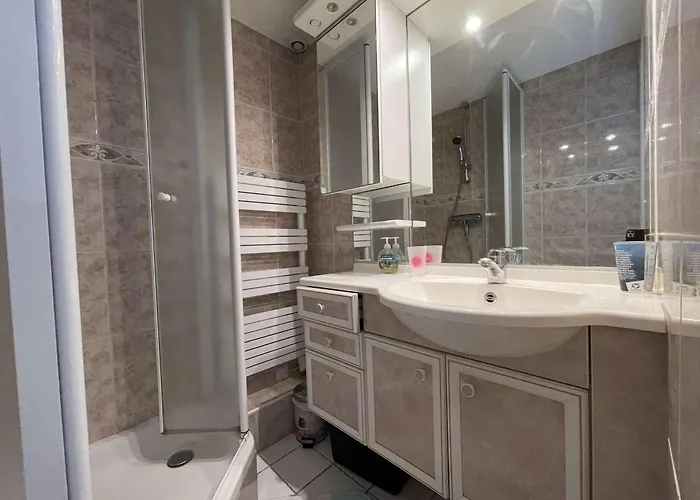 Maison Calme Au Lavandou Avec Climatisation - Fr-1-308-143 Holiday home