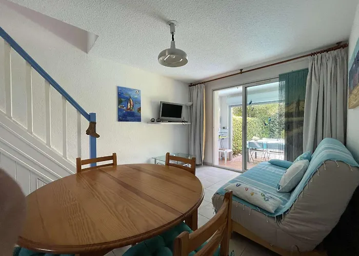 Maison Calme Au Lavandou Avec Climatisation - Fr-1-308-143